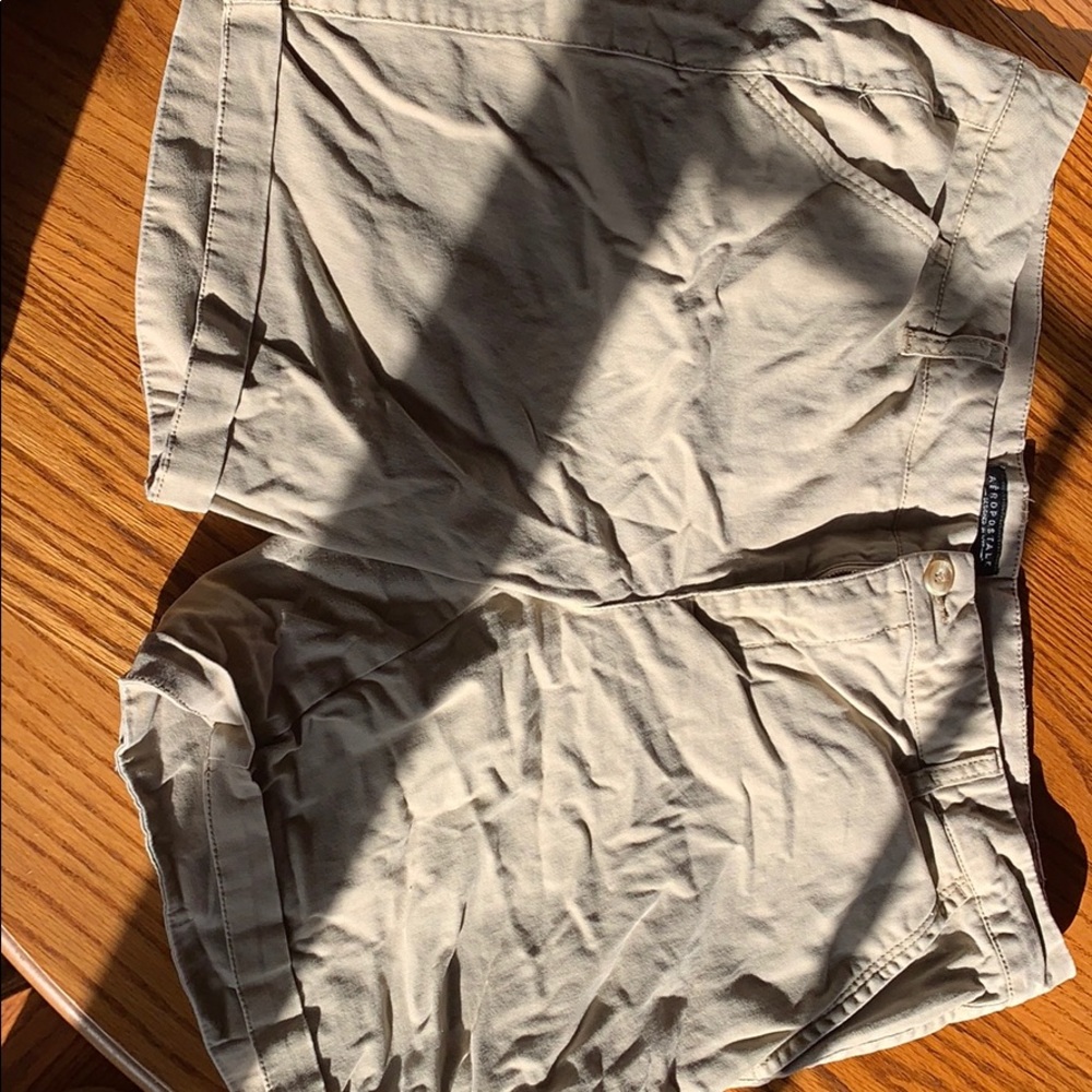 Aeropostale Bermuda khaki shorts